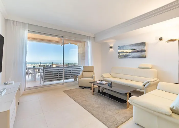 Stylish 2bed Magna Marbella
