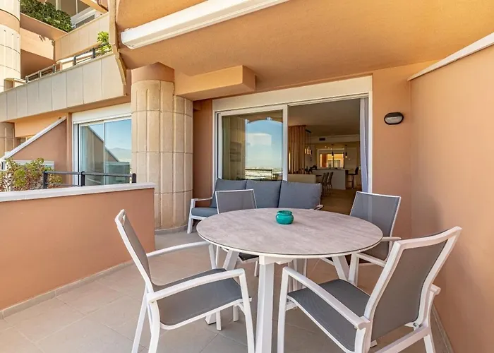 شقة Stylish 2bed Magna ماربيا